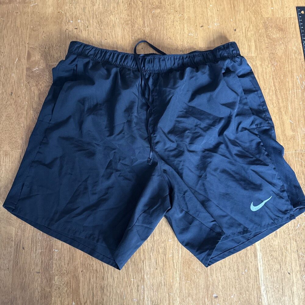 Nike Dri-FIT Shorts Mens Small Black Solid 7" Inseam Running Athletic Gym